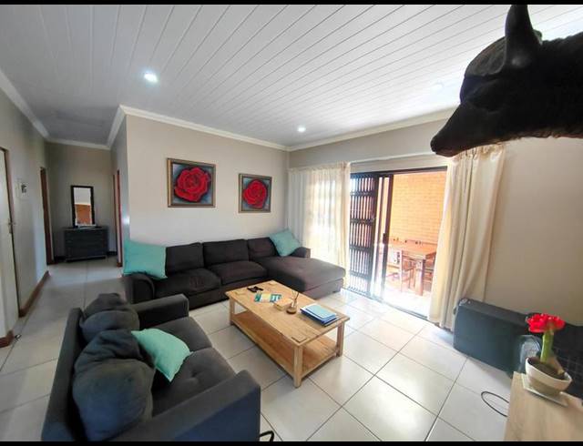 2 BEDROOM TOWNHOUSE FOR SALE IN MONTANA